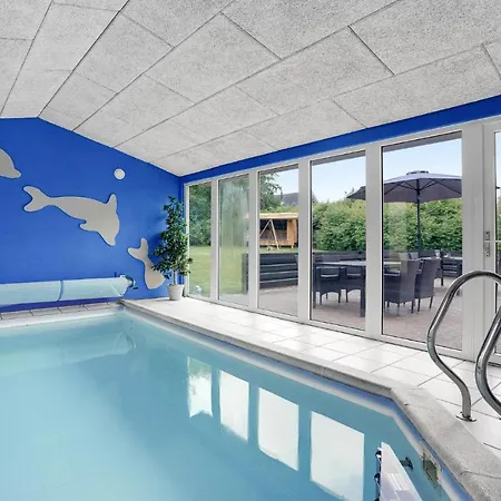 Stunning In With Kitchen