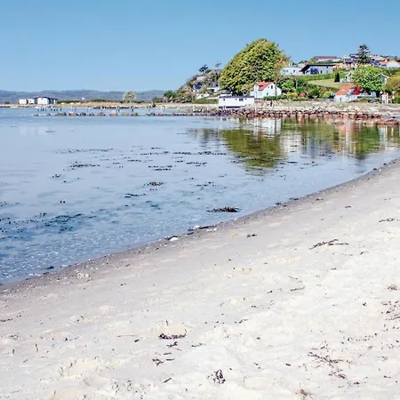 Vakantiehuis Stunning In With Kitchen Ebeltoft