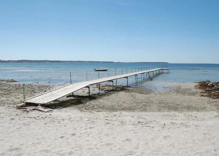 Stunning In With Kitchen * エーベルトフト